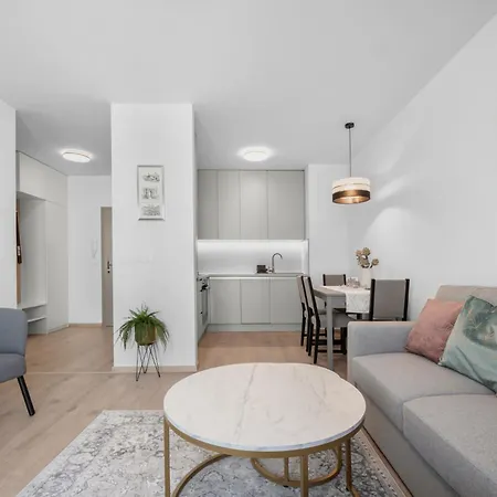 Apartament Brand New, Cozy Free Parking Apartment