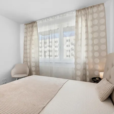 Brand New, Cozy Free Parking Apartment *
